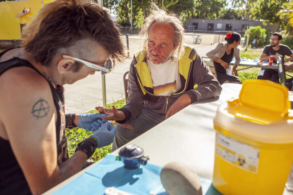 Supporting the deconfinement of vulnerable homeless populations in Marseilles (COVIDep Homeless)